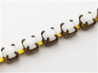 SWAROVSKI 127004 CUPCHAINS PP14 WHITE ALABASTER NO PLATING 1 MT.